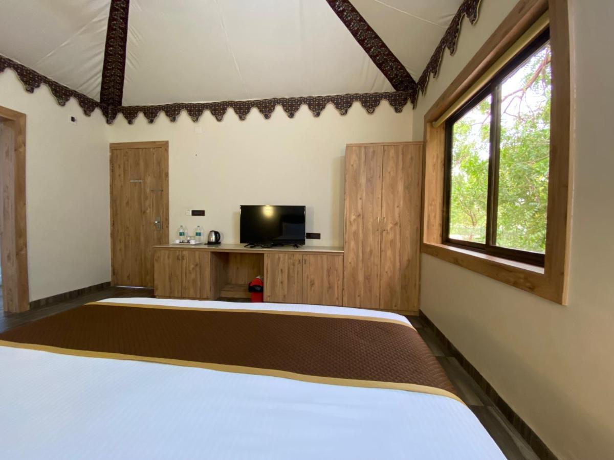City The Village Beach Resort Laeja Luaran gambar