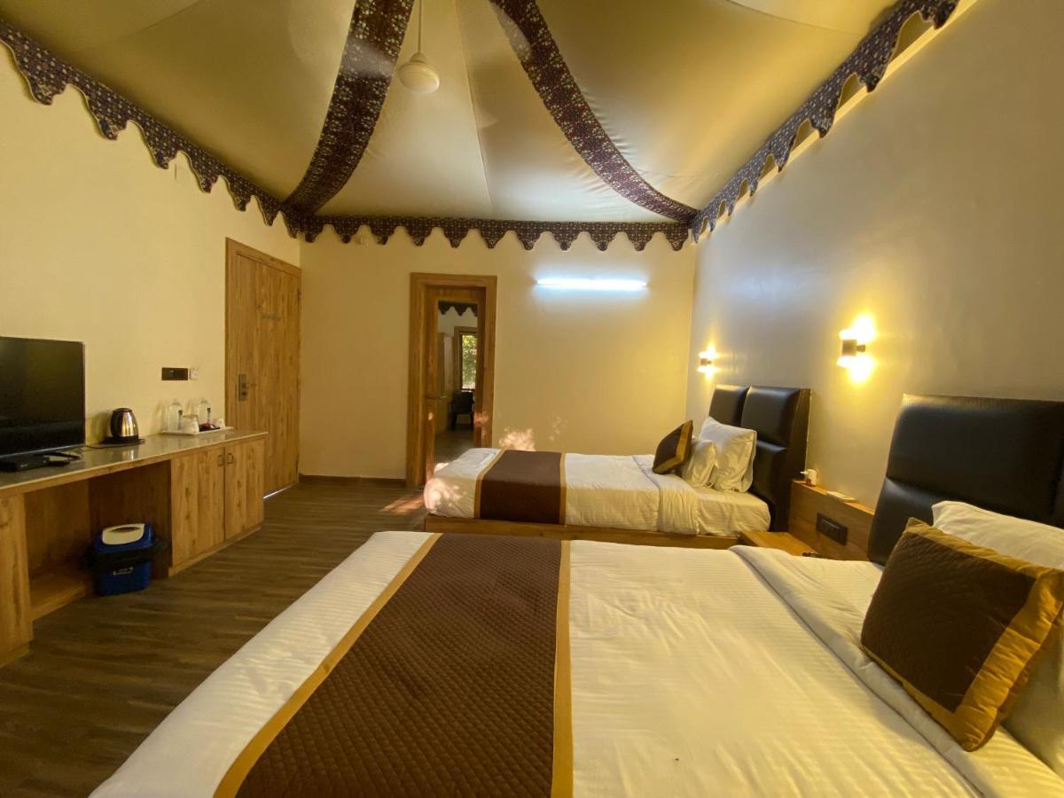 City The Village Beach Resort Laeja Luaran gambar